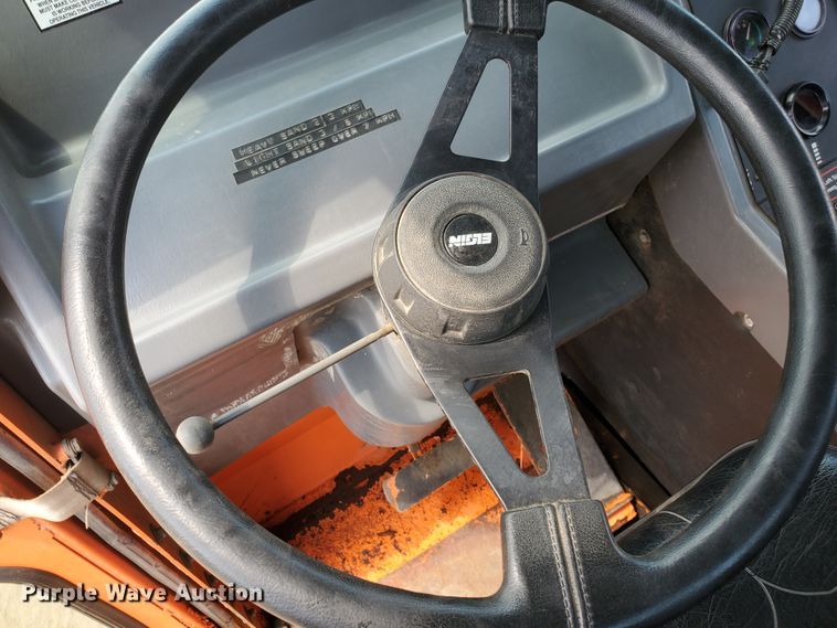 image for item DF5602 1996 Elgin Pelican P  steet sweeper