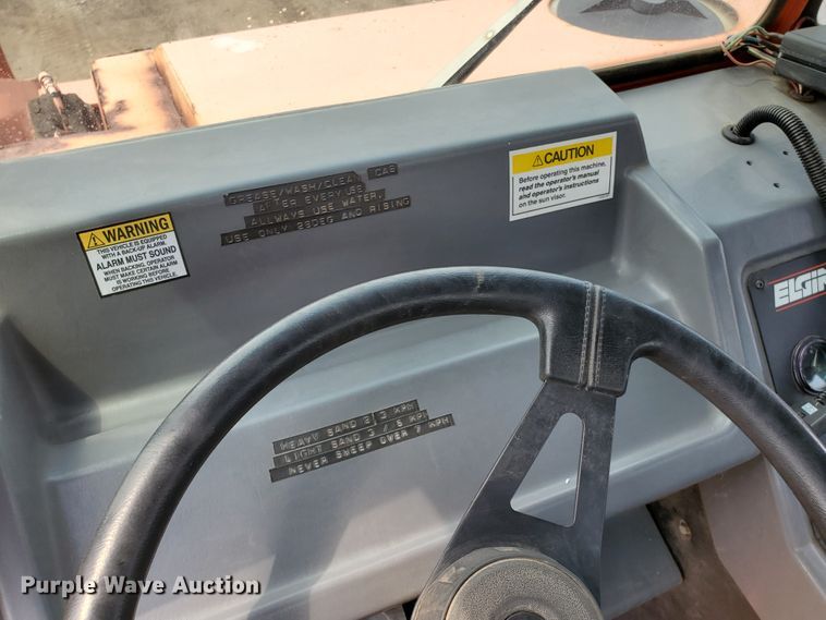 image for item DF5602 1996 Elgin Pelican P  steet sweeper