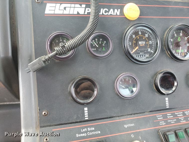 image for item DF5602 1996 Elgin Pelican P  steet sweeper