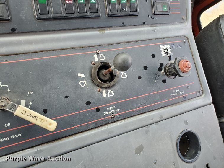 image for item DF5602 1996 Elgin Pelican P  steet sweeper