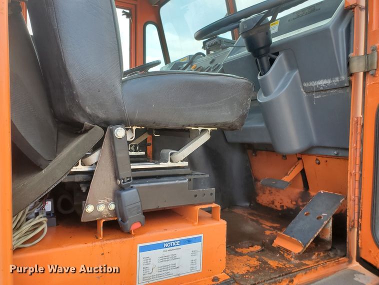 image for item DF5602 1996 Elgin Pelican P  steet sweeper