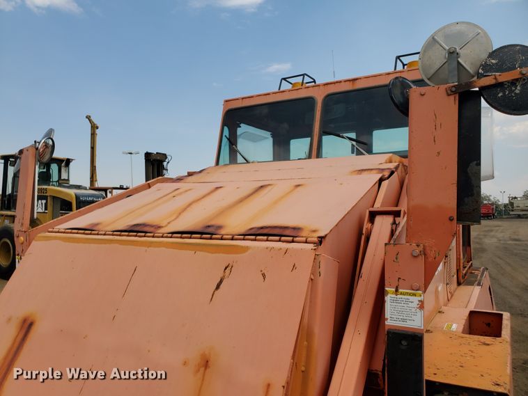 image for item DF5602 1996 Elgin Pelican P  steet sweeper