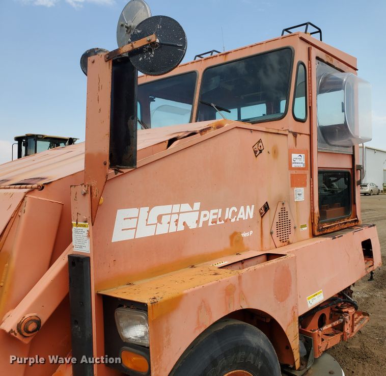 image for item DF5602 1996 Elgin Pelican P  steet sweeper