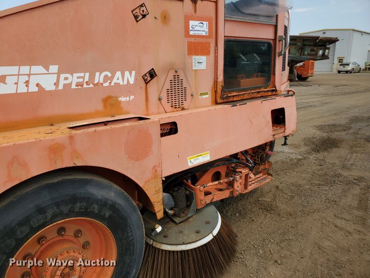 image for item DF5602 1996 Elgin Pelican P  steet sweeper