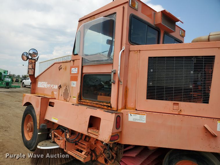 image for item DF5602 1996 Elgin Pelican P  steet sweeper