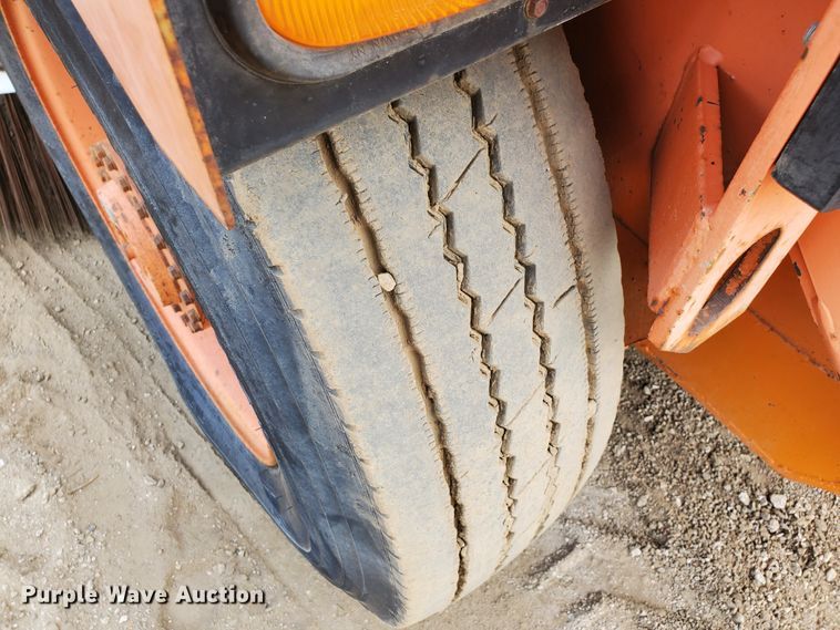 image for item DF5602 1996 Elgin Pelican P  steet sweeper