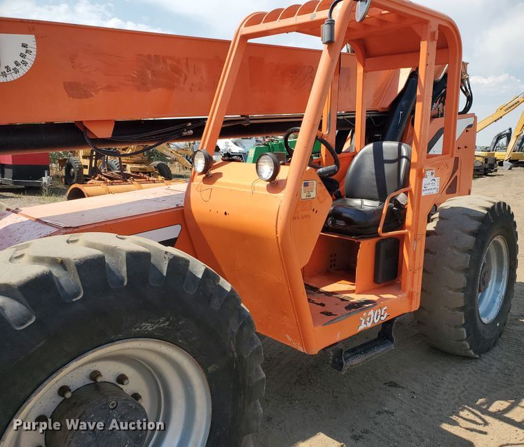 image for item DF5619 2013 Sky Trak 10054  telehandler