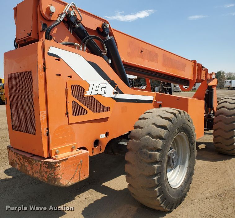 image for item DF5619 2013 Sky Trak 10054  telehandler