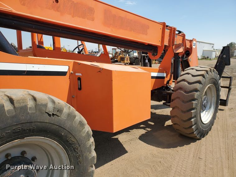 image for item DF5619 2013 Sky Trak 10054  telehandler