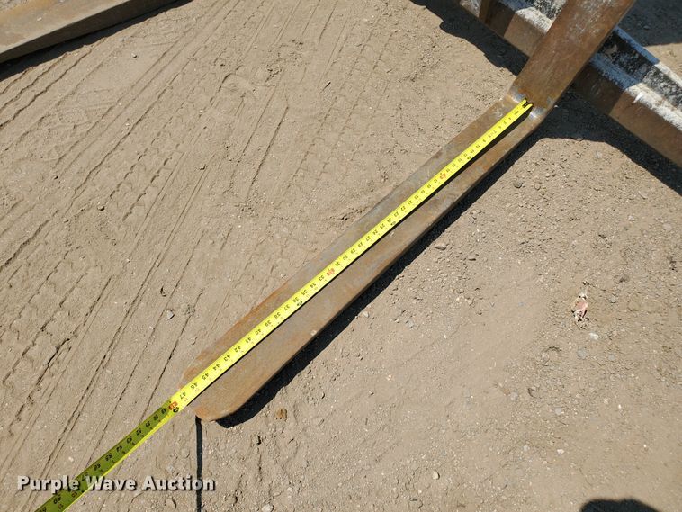 image for item DF5619 2013 Sky Trak 10054  telehandler