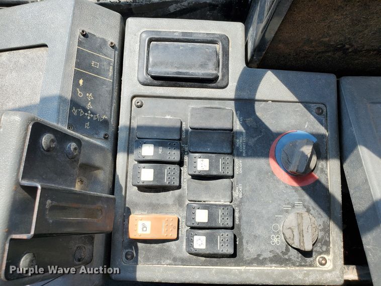 image for item DF5620 2004 Caterpillar 928G  wheel loader