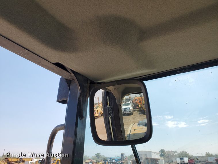 image for item DF5620 2004 Caterpillar 928G  wheel loader