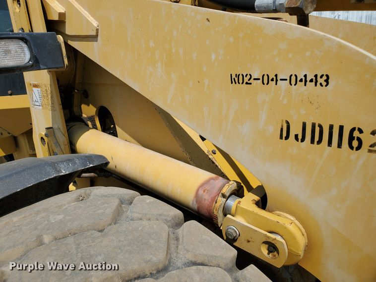 image for item DF5620 2004 Caterpillar 928G  wheel loader