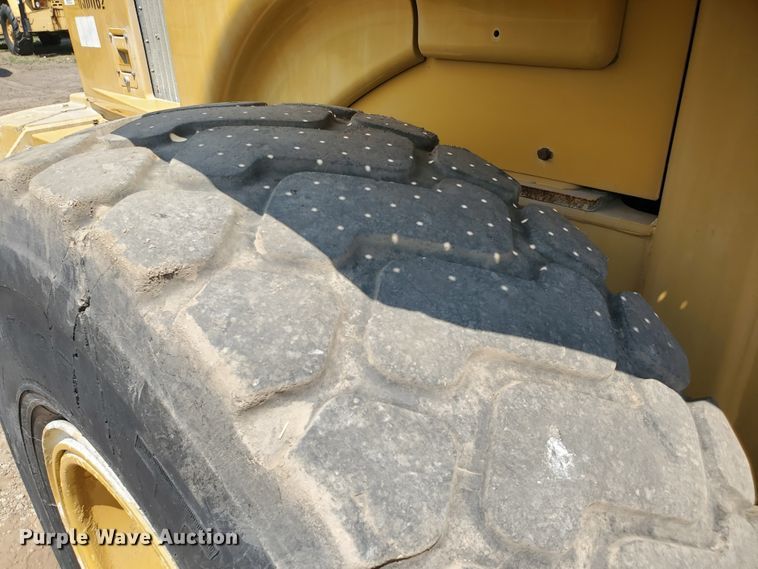 image for item DF5620 2004 Caterpillar 928G  wheel loader