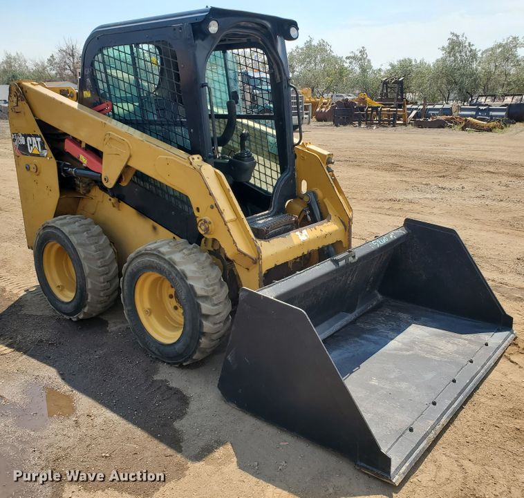 image for item DF5621 2017 Caterpillar 226D  skid steer loader