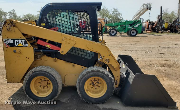 image for item DF5621 2017 Caterpillar 226D  skid steer loader