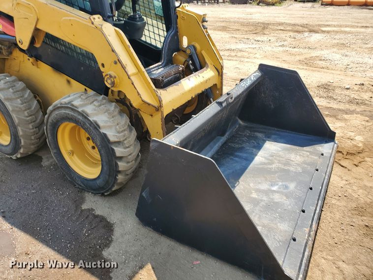 image for item DF5621 2017 Caterpillar 226D  skid steer loader