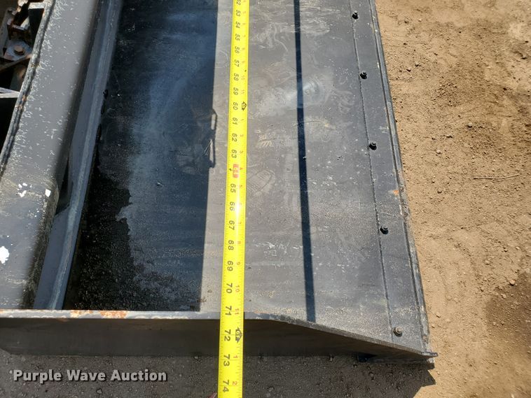 image for item DF5621 2017 Caterpillar 226D  skid steer loader