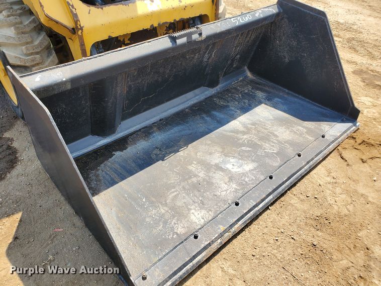 image for item DF5621 2017 Caterpillar 226D  skid steer loader