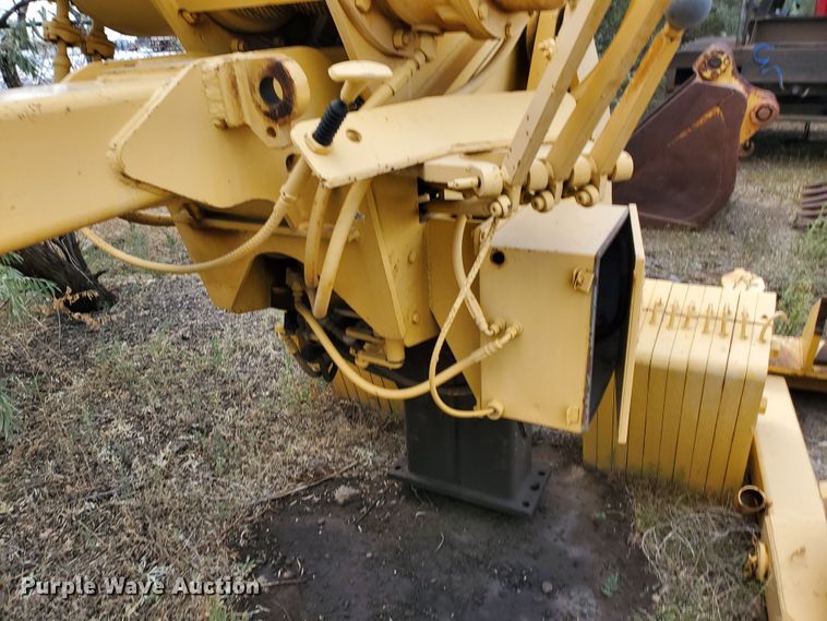 image for item DF5624 1998 Midwestern side boom