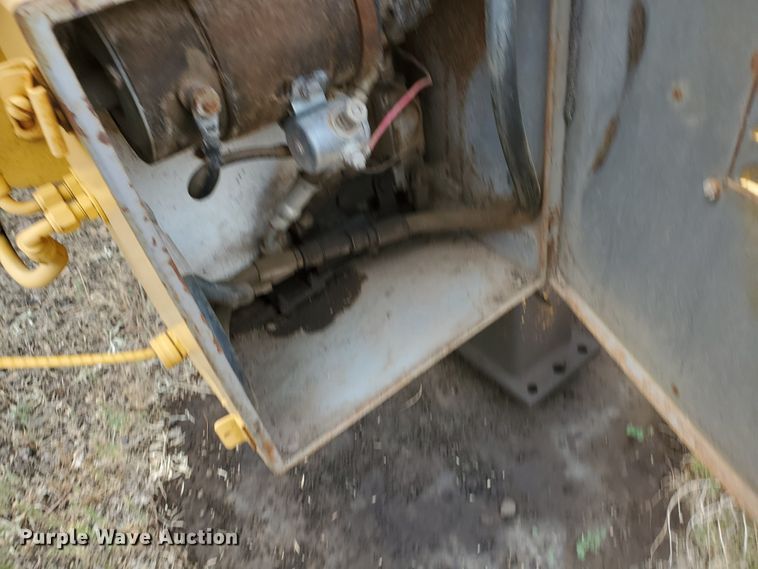 image for item DF5624 1998 Midwestern side boom