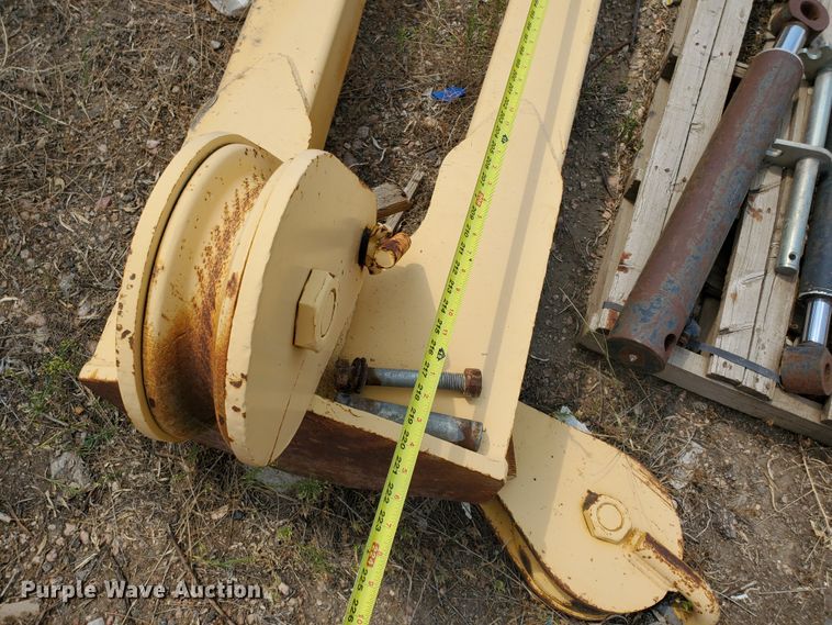 image for item DF5624 1998 Midwestern side boom