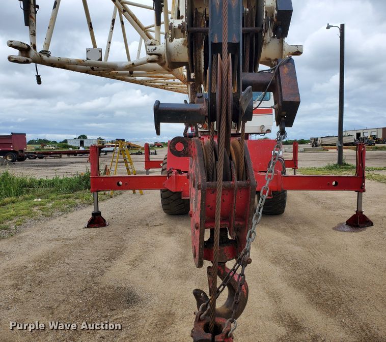 image for item DF7522 1998 Link Belt HSP-8028S  crane