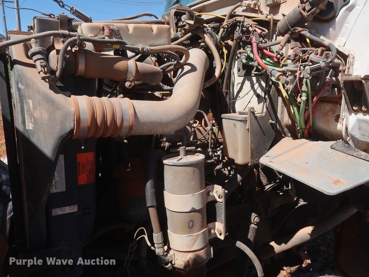 image for item DH0930 1997 Ford L9000  water truck