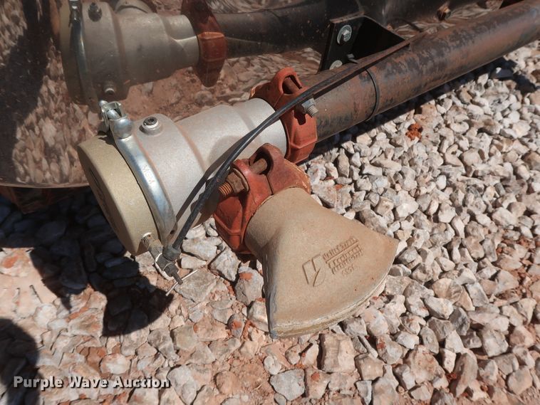 image for item DH0930 1997 Ford L9000  water truck