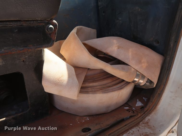 image for item DH0930 1997 Ford L9000  water truck