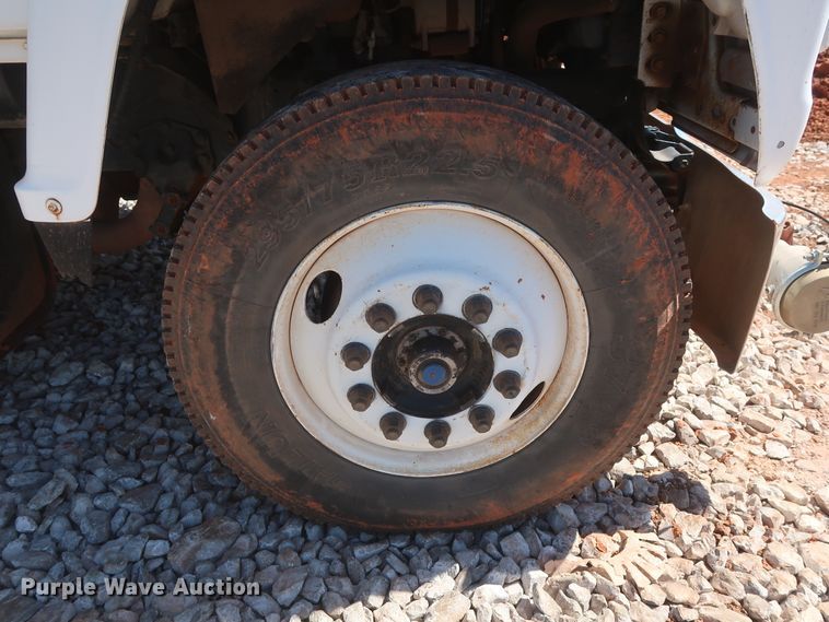 image for item DH0930 1997 Ford L9000  water truck