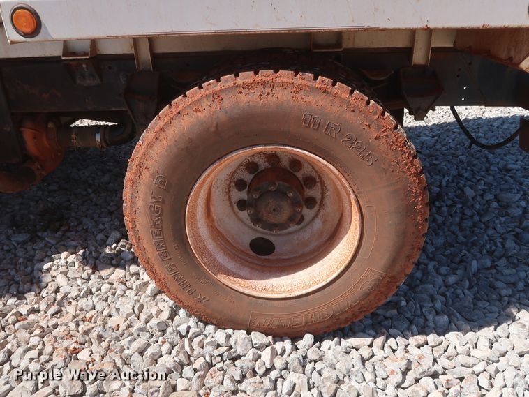 image for item DH0930 1997 Ford L9000  water truck