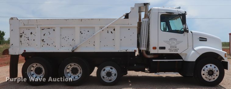 image for item DH0932 2007 Volvo VHD  dump truck