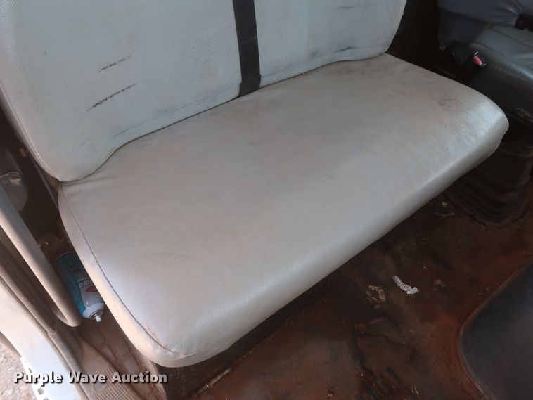 image for item DH0932 2007 Volvo VHD  dump truck