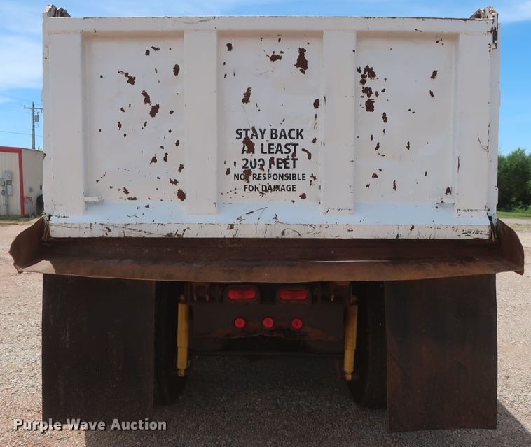 image for item DH0932 2007 Volvo VHD  dump truck