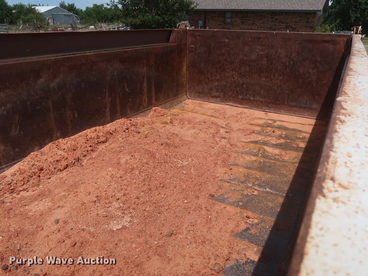 image for item DH0932 2007 Volvo VHD  dump truck