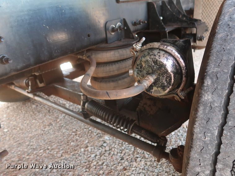 image for item DH0932 2007 Volvo VHD  dump truck