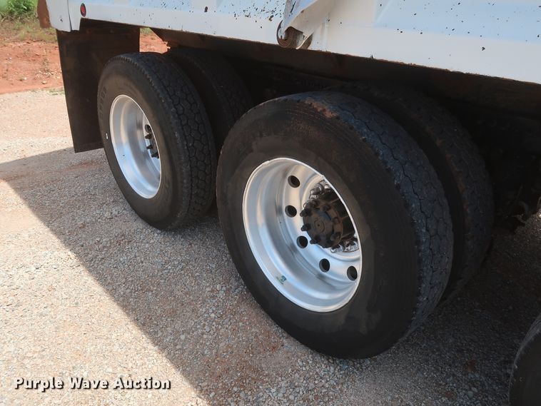 image for item DH0932 2007 Volvo VHD  dump truck