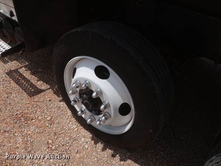 image for item DH0932 2007 Volvo VHD  dump truck