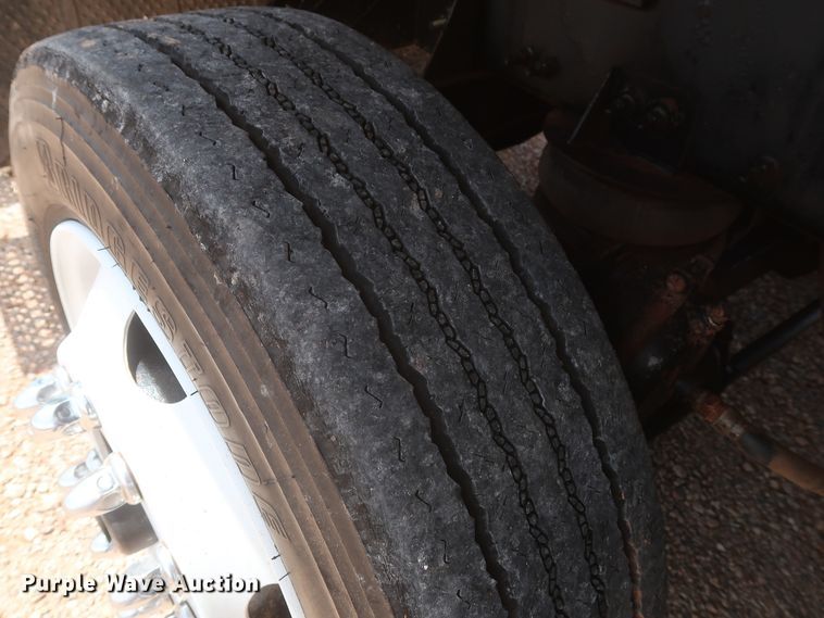 image for item DH0932 2007 Volvo VHD  dump truck