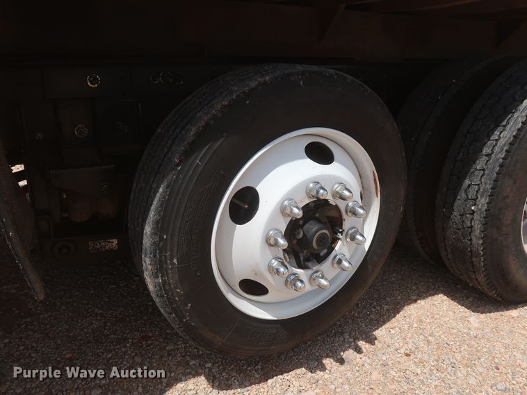 image for item DH0932 2007 Volvo VHD  dump truck