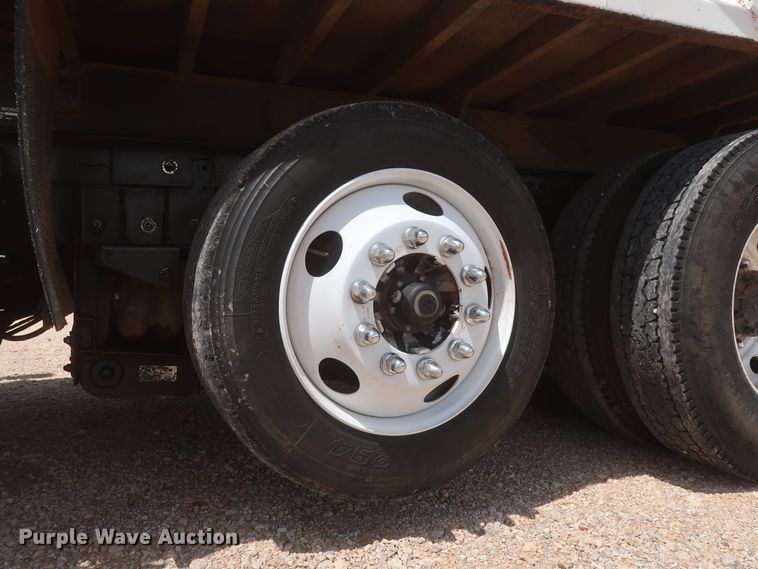 image for item DH0932 2007 Volvo VHD  dump truck