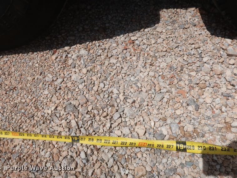 image for item DH0932 2007 Volvo VHD  dump truck