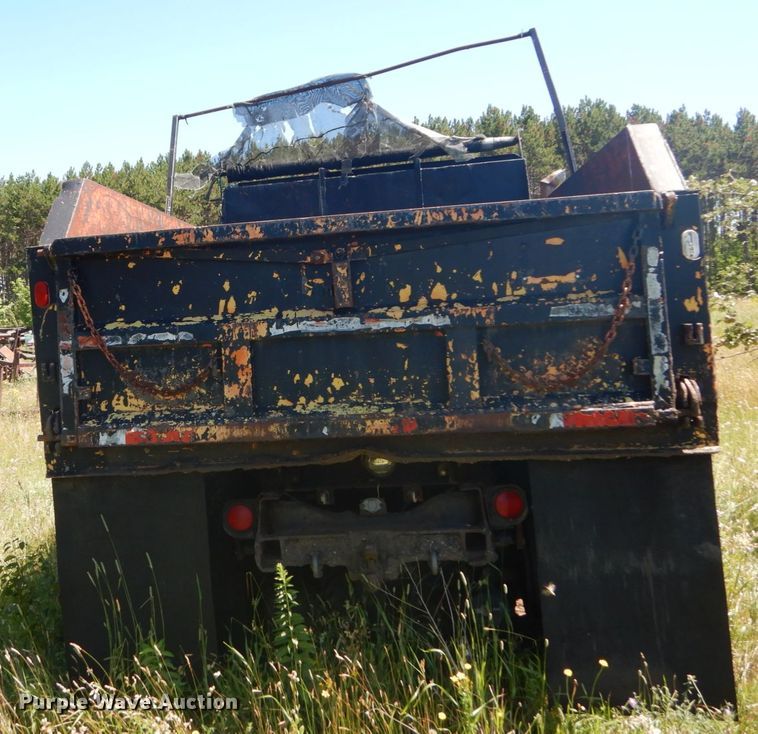 image for item DH5143 1976 Ford 8000  dump truck