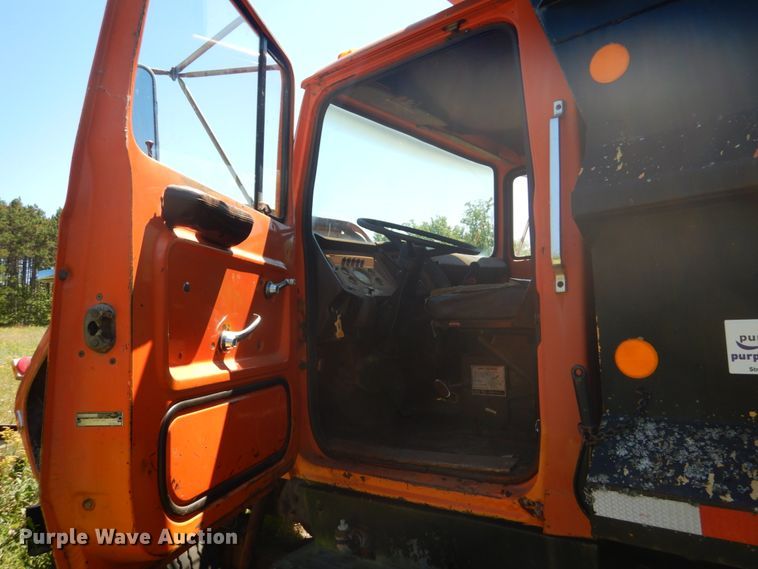 image for item DH5143 1976 Ford 8000  dump truck