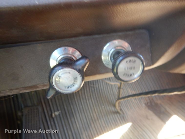 image for item DH5143 1976 Ford 8000  dump truck