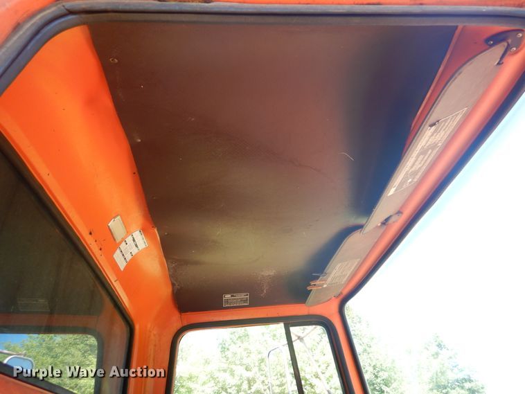 image for item DH5143 1976 Ford 8000  dump truck