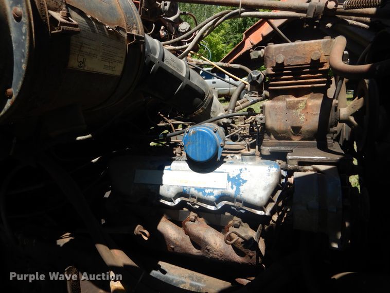 image for item DH5143 1976 Ford 8000  dump truck