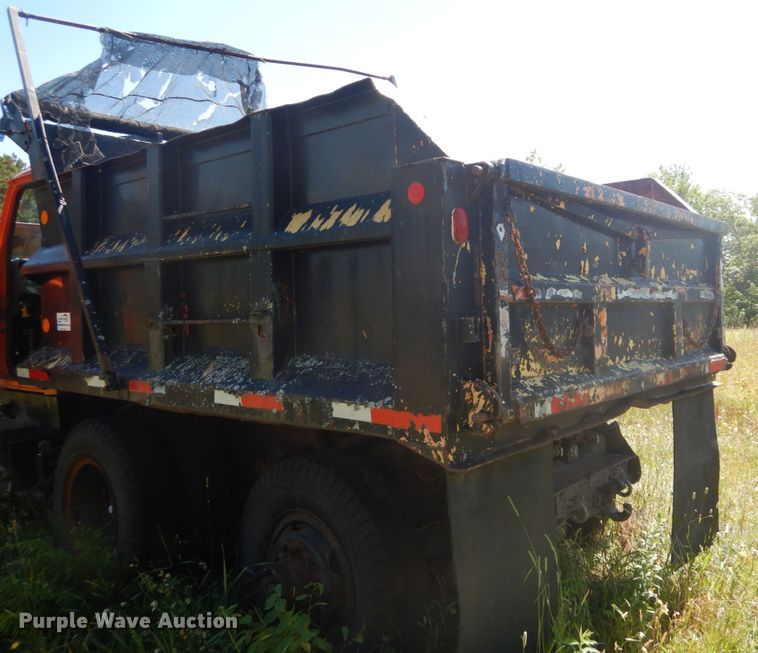 image for item DH5143 1976 Ford 8000  dump truck