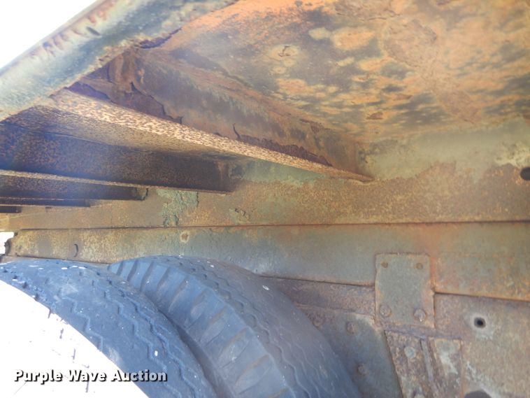 image for item DH5143 1976 Ford 8000  dump truck